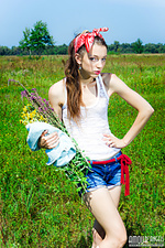 Gardener cute erotic models enjoy sun