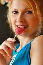 Marvelous real teen hq erotica pics with lollipop