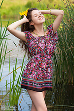 Charming nude hot teen babe