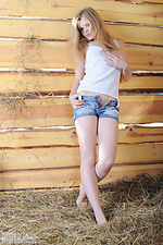 Gorgeous free pics teens euro teen erotica tiny stunnings nudeie