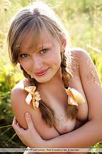 Free erotic naked girls top play teen