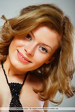 Sexy adult free nude 18 year femjoy teen pics