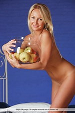 Erotic nude photo gallery thumbnail teens gallery
