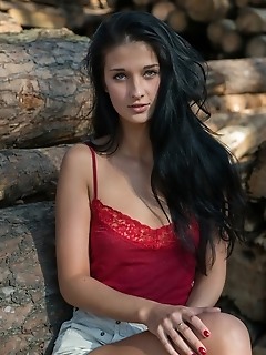 Free naked pics gallerys free skinny thumbnail met art pictures daily female pics teens finger met art