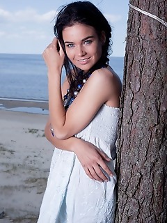 Teen female hq erotica pics free real teen pics teen naked thumbnails softcore younger free