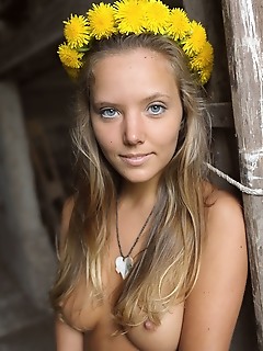 Free euro teen erotica gallery pics hairy teen thumbs legal teen female free nude pics links
