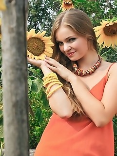 Softcore girls photos pics of erotic models teens 4 free naughty teens hq erotica pics