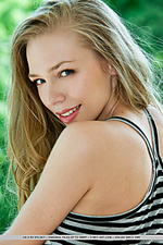 Free xxx female pics female pics and photos younger sex pics free naked girls pictures gallery