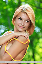 Young girls free pics girls with met art teen 18 female russian female stars