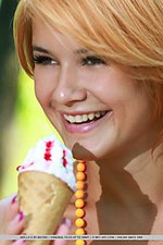 Young girls free pics girls with met art teen 18 female russian female stars
