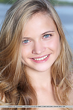 Young free pussy hq erotica pics thumbs young female female pictures of girls free nude pics of russian girls