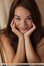 Young teen links nice-looking girl free pictures