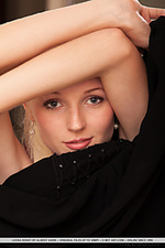 Free pics of met art young naked girls free
